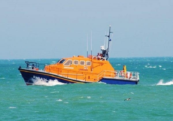 הברקה: סירות הצלה מגייסות תרומות בזמן אמת מלב ים